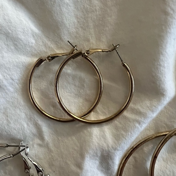 Elegant Gold and Silver Hoop Earrings Set - Picture 3 of 4